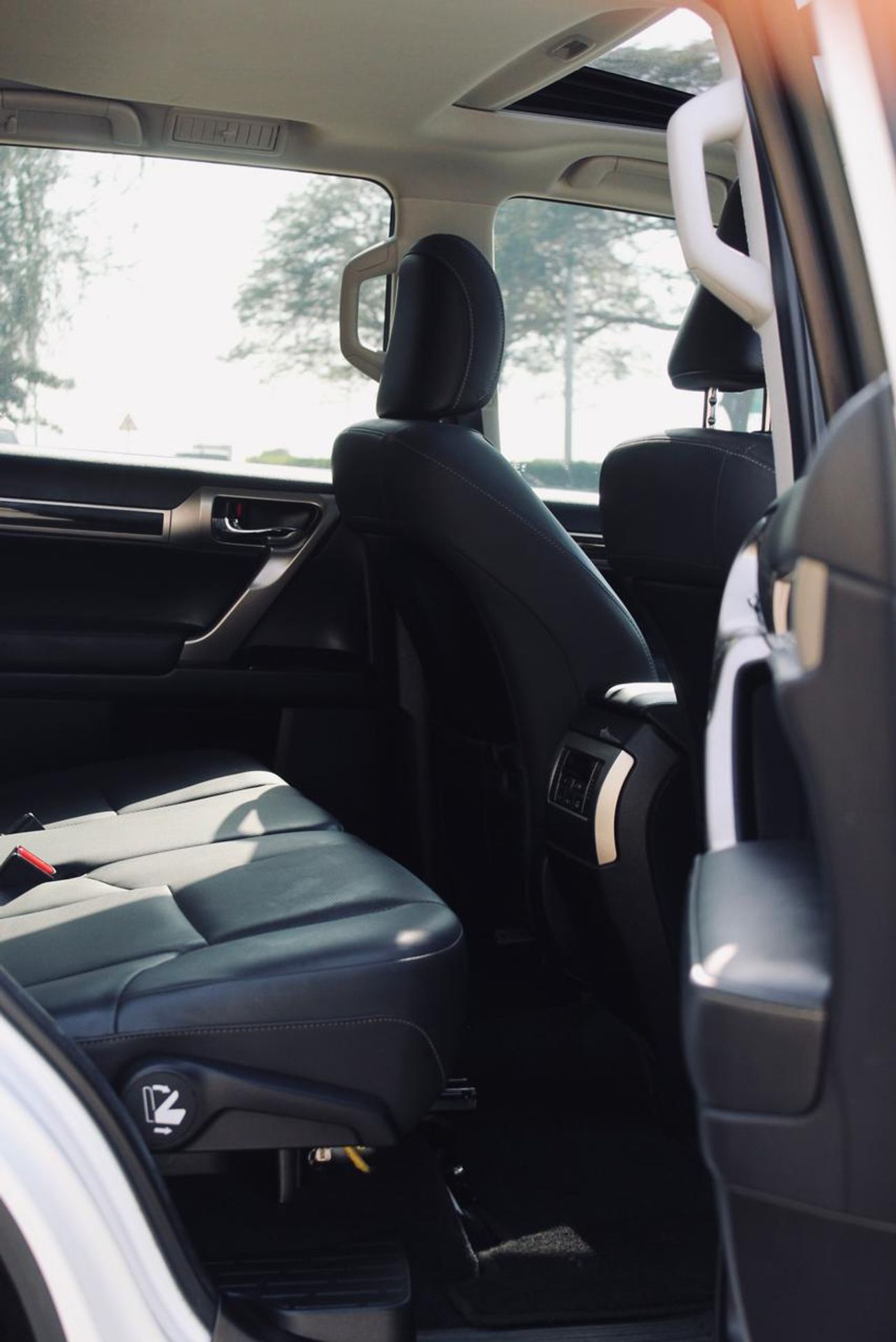 Lexus GX460 The 2014 Lexus GX 460 is a luxurious, body-on-frame mid-size SUV featuring a 301-hp 4.6-liter V8, st