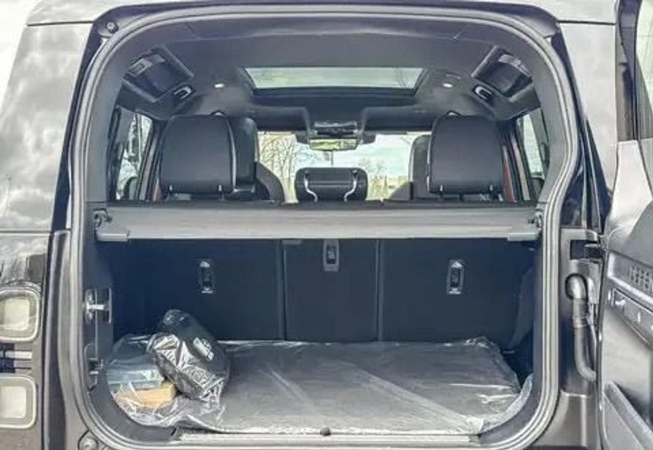 Land Rover Defender 110 635 OCTA V8 2026
