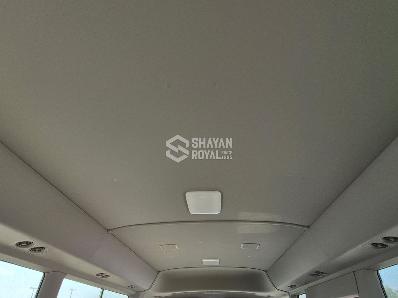 تويوتا كوستر LHD 2.7L DLX PETROL 4CYL 23-SEATER  MT 2025MY