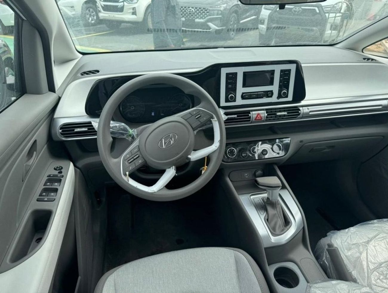 هيونداي جراند ستاريكس HYUNDAI STARGAZER 1.6L PETROL 7 SEATS 2024