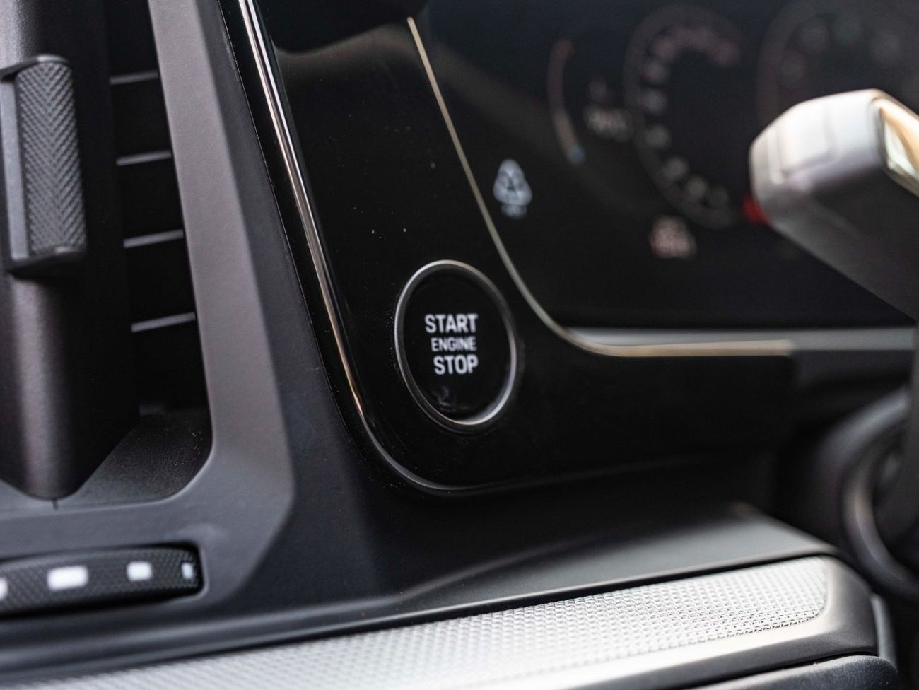 Porsche Cayenne Base Coupe