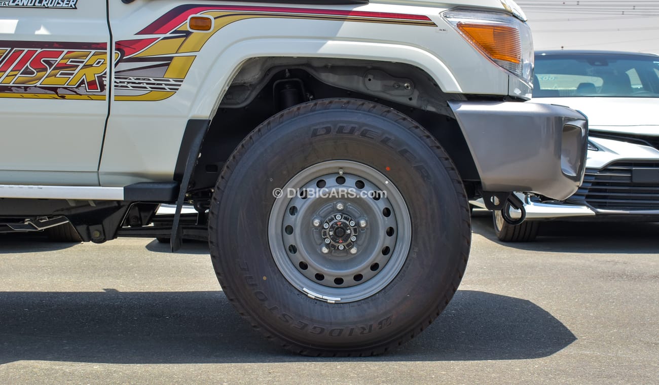 تويوتا لاند كروزر 70 LX V8