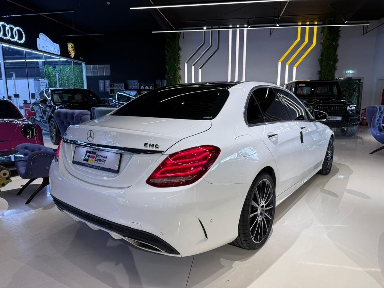 مرسيدس بنز C 200 2017 Mercedes-Benz C200 - GCC - Good Condition -Full service History available