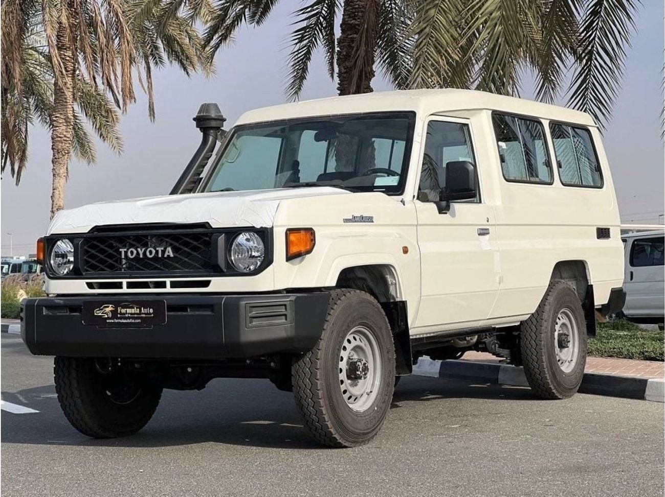 Toyota Land Cruiser 70 LC 78 HARDTOP 4.0L MT LC78 3 DOORS 4.0L PTR M/T // 2026 // STANDARD OPTION // SPECIAL OFFER // BY FO