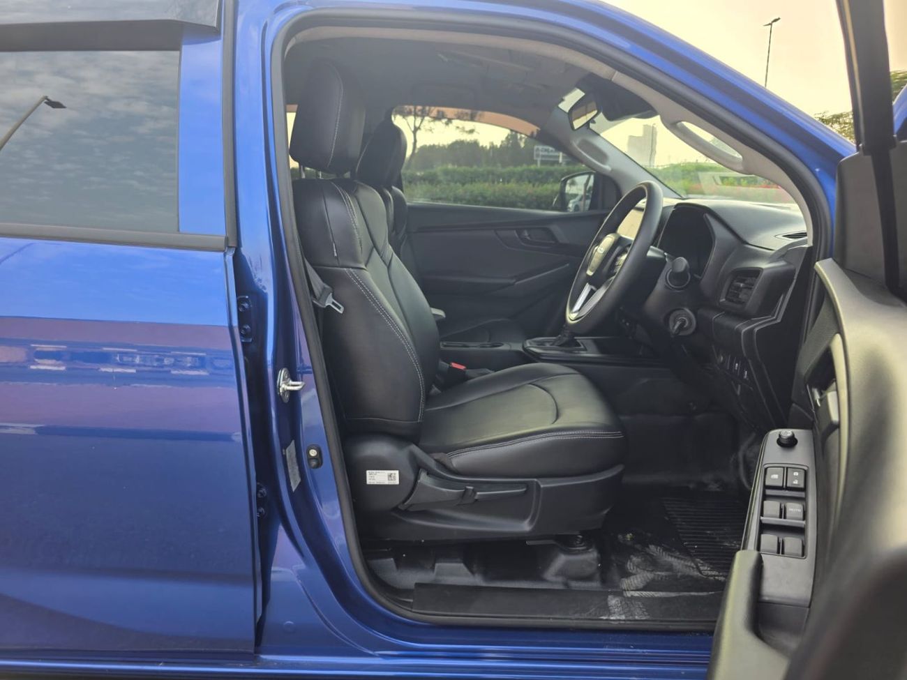 إيسوزو D ماكس -