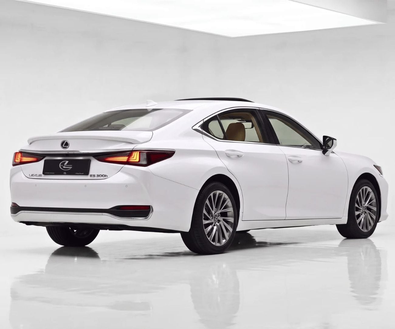 لكزس ES300h PLATINUM 2.5