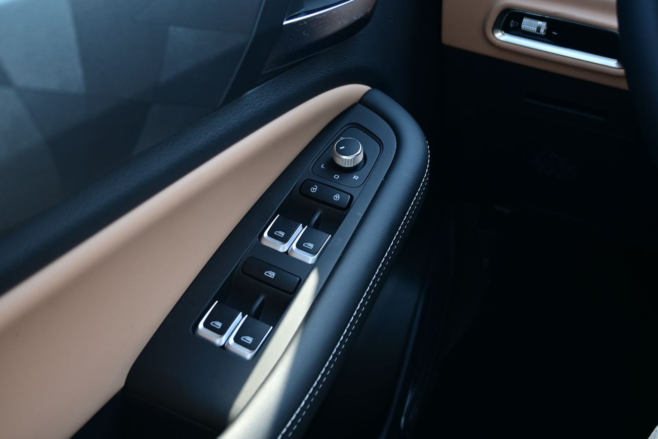 Livan X6 Pro LIVAN X6Pro 1.5L Turbo Petrol, Model 2024, Color White