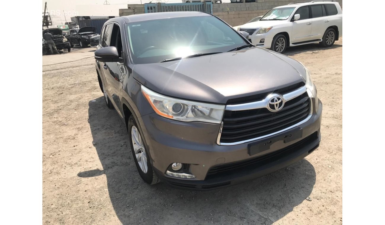 Toyota Kluger petrol v6 year 2014 grey color