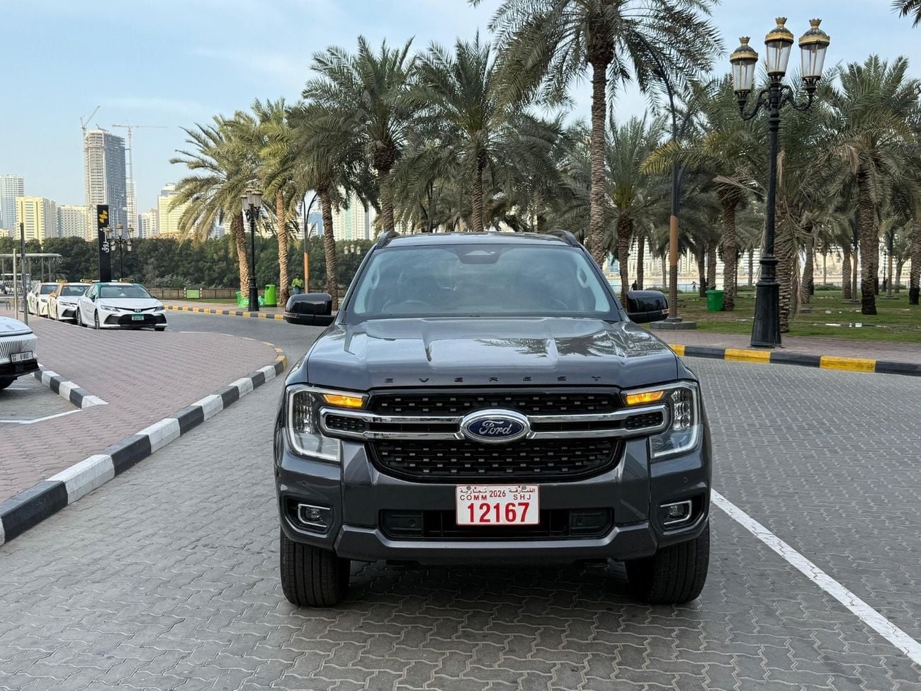 Ford Everest Sport 2.L Bi-Turbo Right Hand Drive
