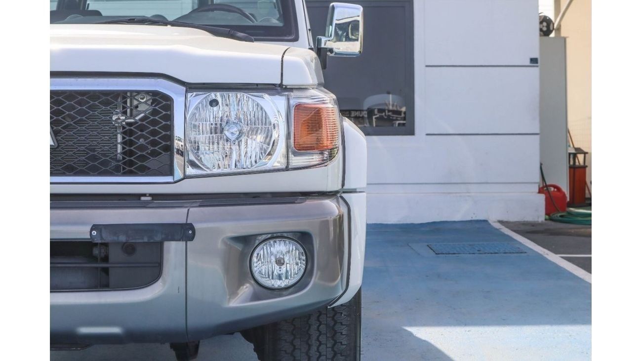 تويوتا لاند كروزر 70 2021 Toyota Land Cruiser 70 3Doors 4.0L Petrol  150000/-AED for local