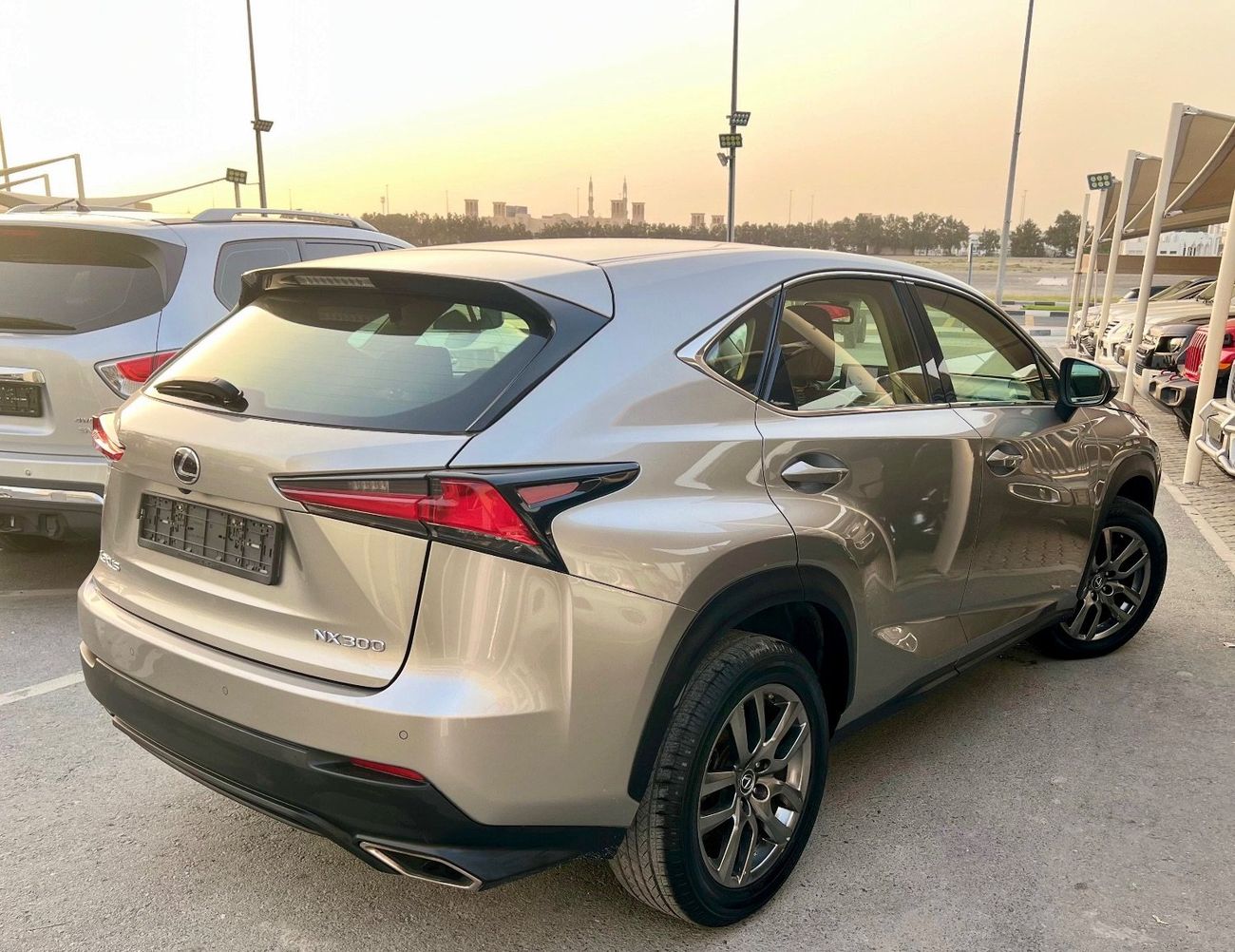 لكزس NX 300 Premier 2.0L
