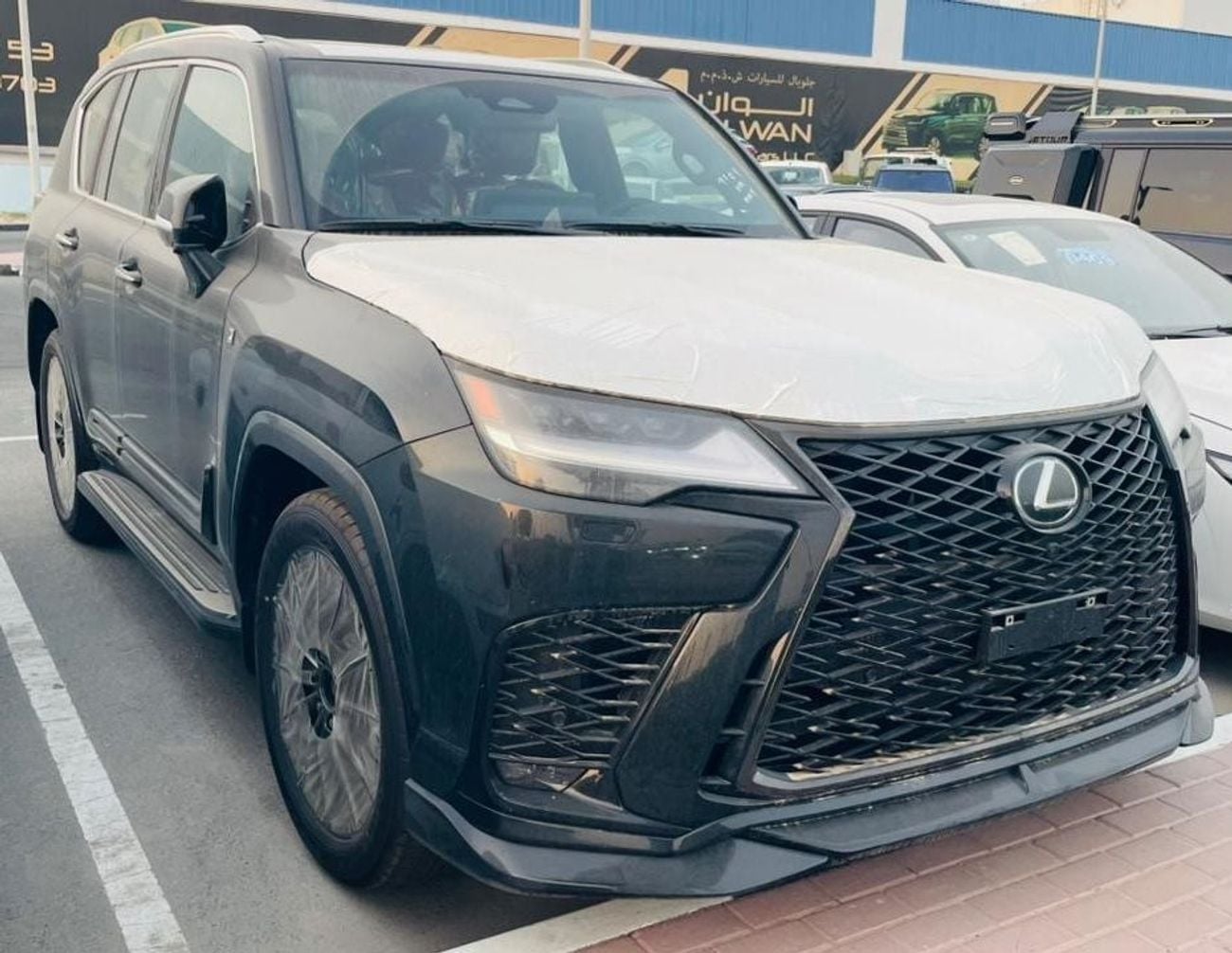 لكزس LX 600 LEXUS LX600 FSPORT 2026 WITH SOFT DOOR