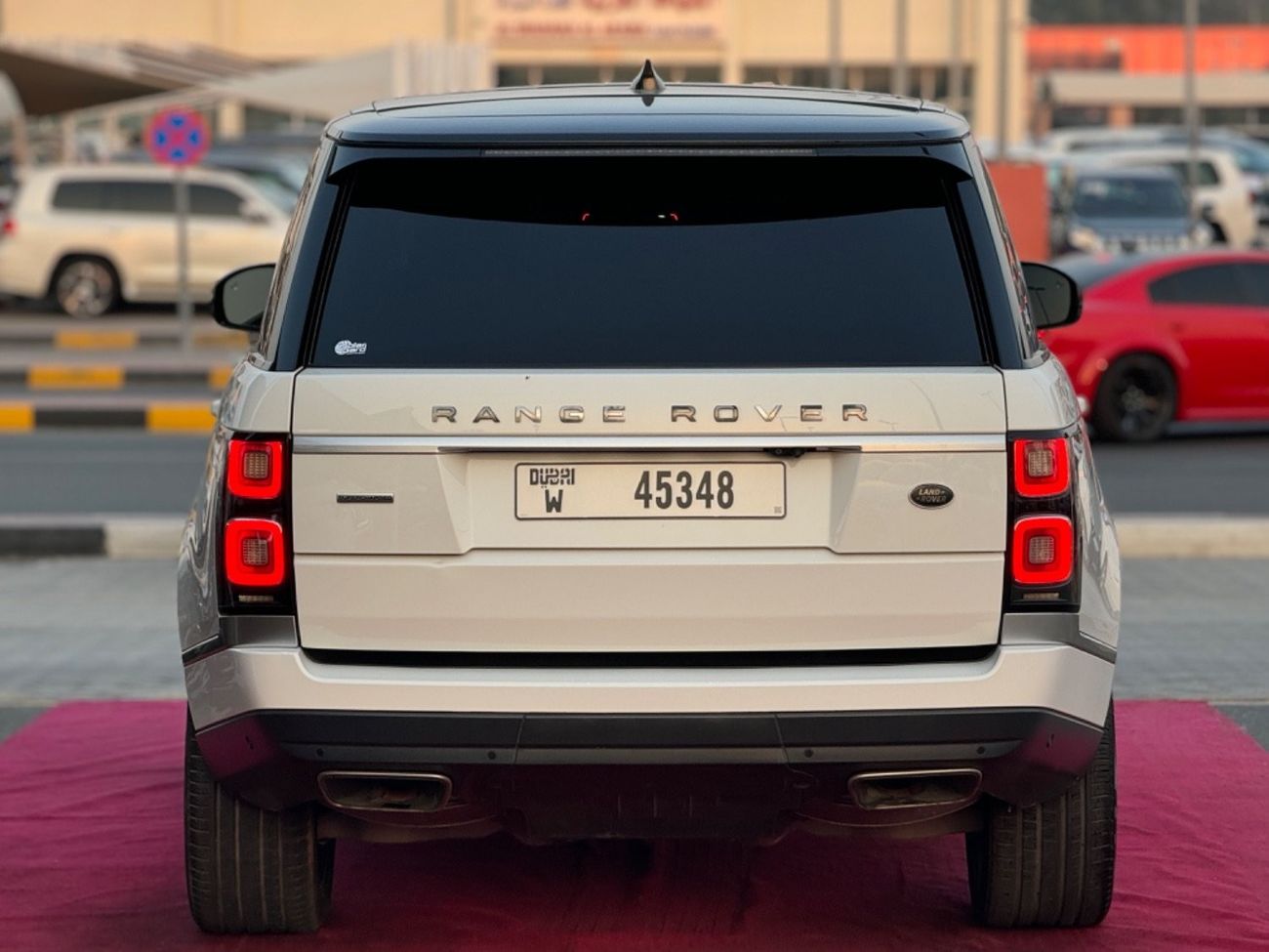 Land Rover Range Rover Range Rover Vogue Supercharged / 2019 / Canadian Clean Title / Full Service History / V8