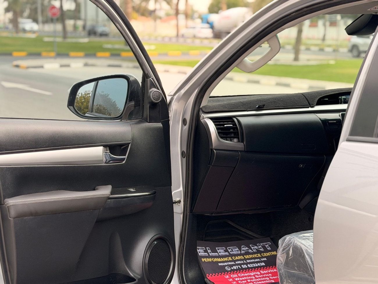 تويوتا هيلوكس SR5 export from Australia