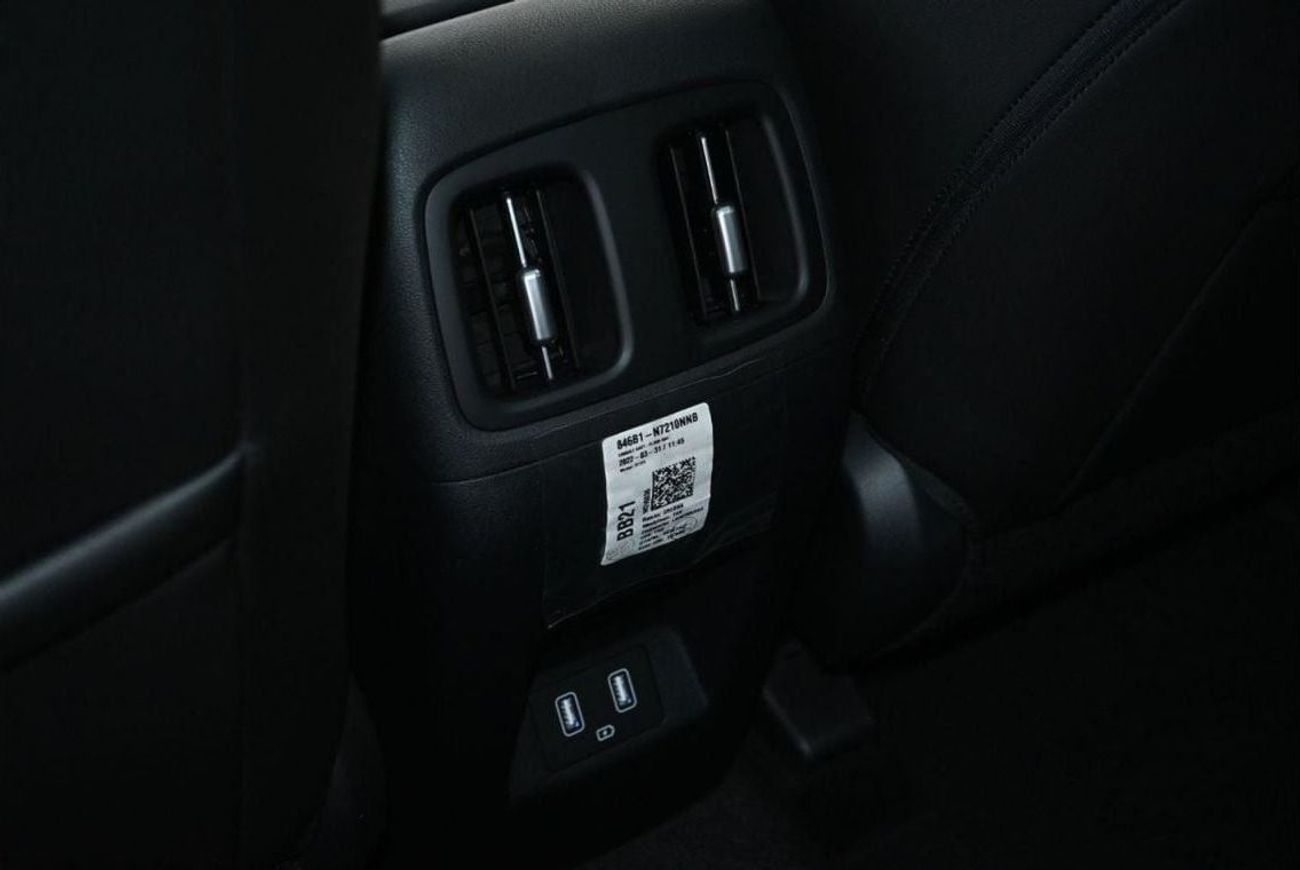 Hyundai Tucson Hyundai Tucson 1.6L Turbo, Petrol, (Mid+ Option) Model 2022, Color White (Export Price)