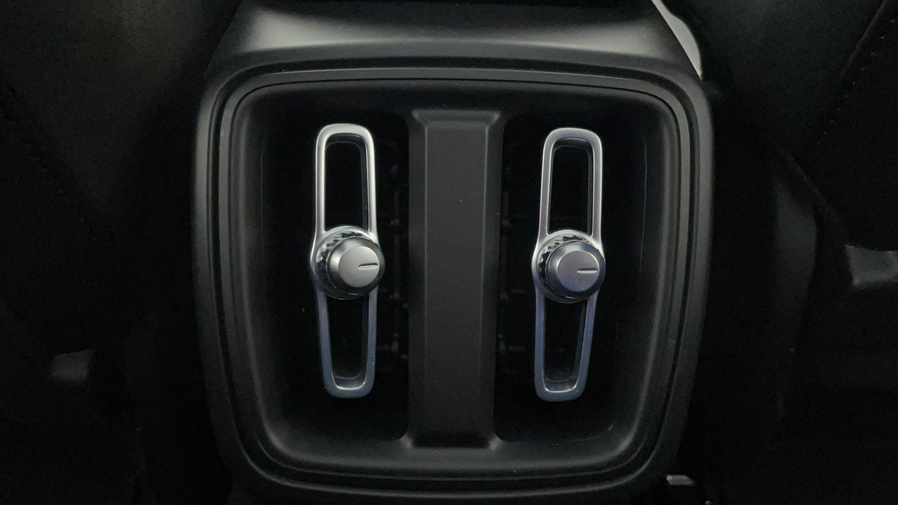 Volvo XC40 B4 ULTIMATE DARK 2 | Zero Down Payment | Home Test Drive