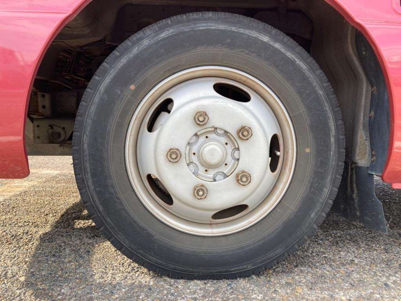 Nissan Caravan 4.2L V6 DIESEL /  2003/29SEAT/BHW41