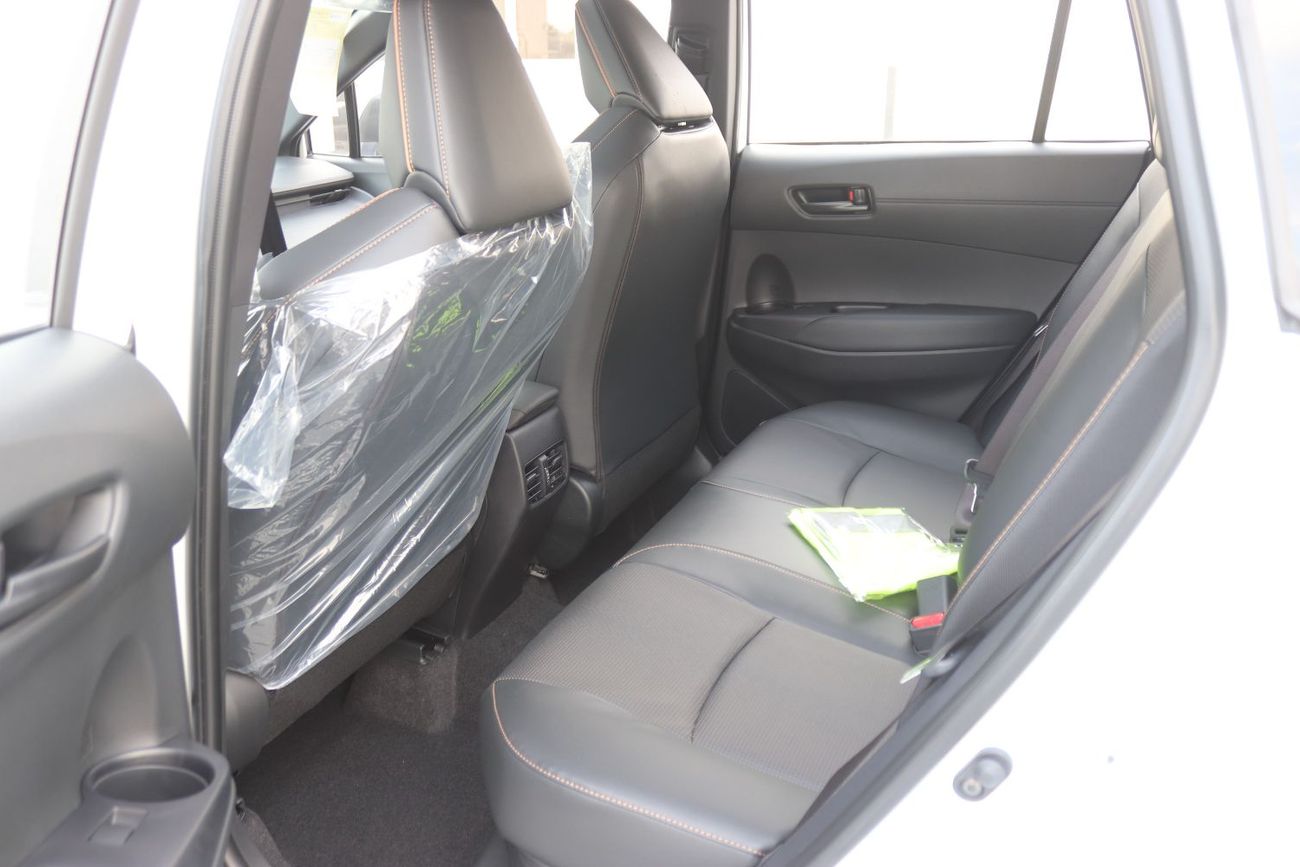 تويوتا كورولا كروس 2.0L HYBRID FACELIFT , LEATHER SEAT, ELECTRIC BACK DOOR MODEL 2025