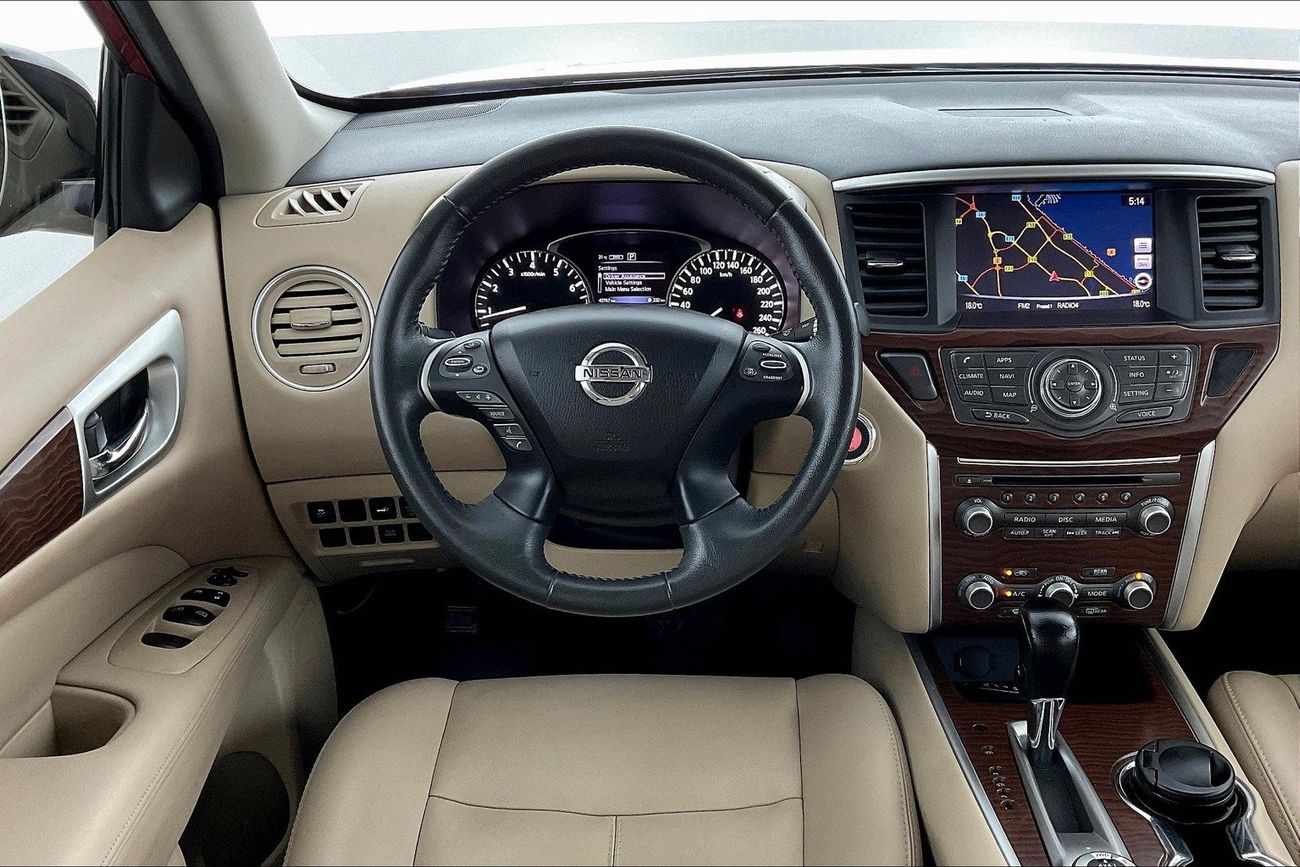 Nissan Pathfinder SV