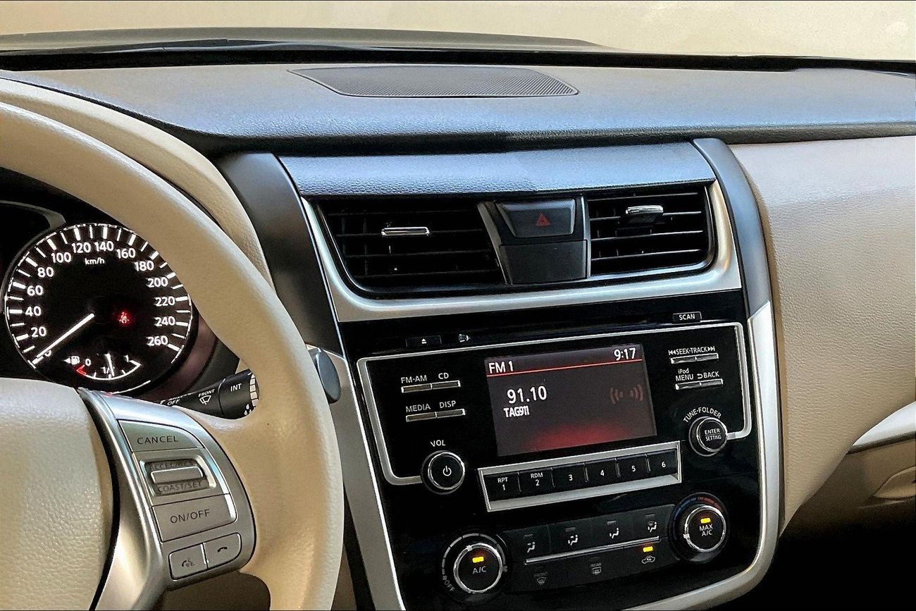 Nissan Altima SV