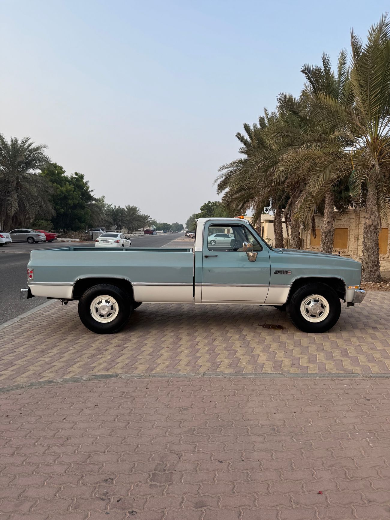 جي أم سي سييرا Classic Model C-1500 5.0L V8