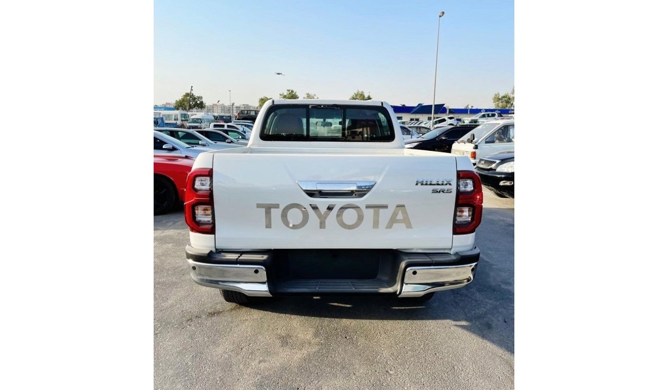 تويوتا هيلوكس TOYOTA HILUX 2021 SR5 V6