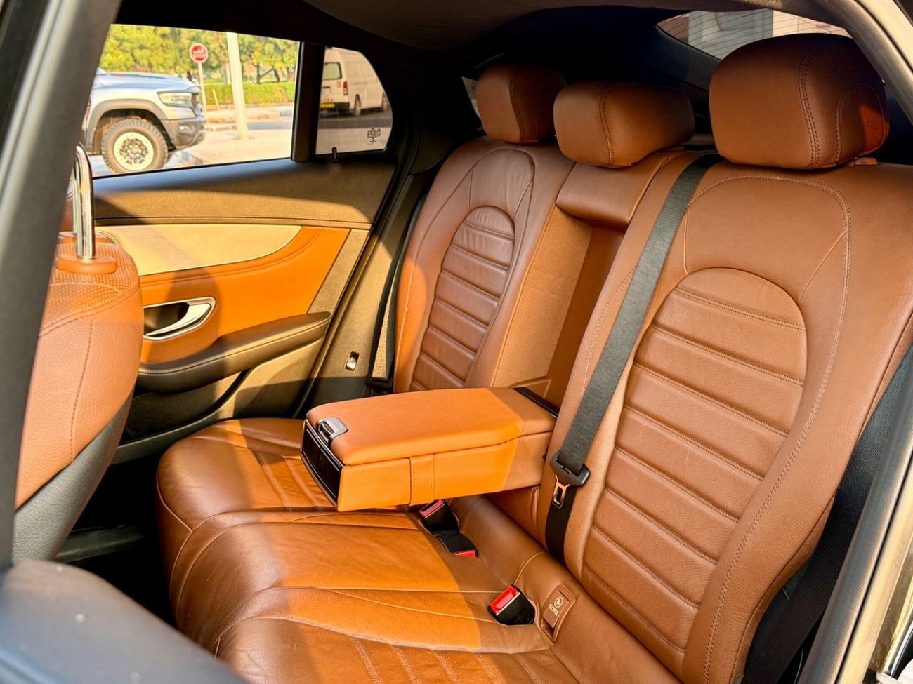 مرسيدس بنز GLC 43 MERCEDES GLC43 COUPE MODEL 2018 GCC SPACE FULL OPTION