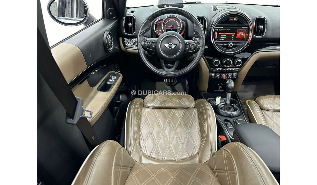 Mini Cooper S Countryman 2017 Mini Countryman , Full Service History, Warranty, GCC