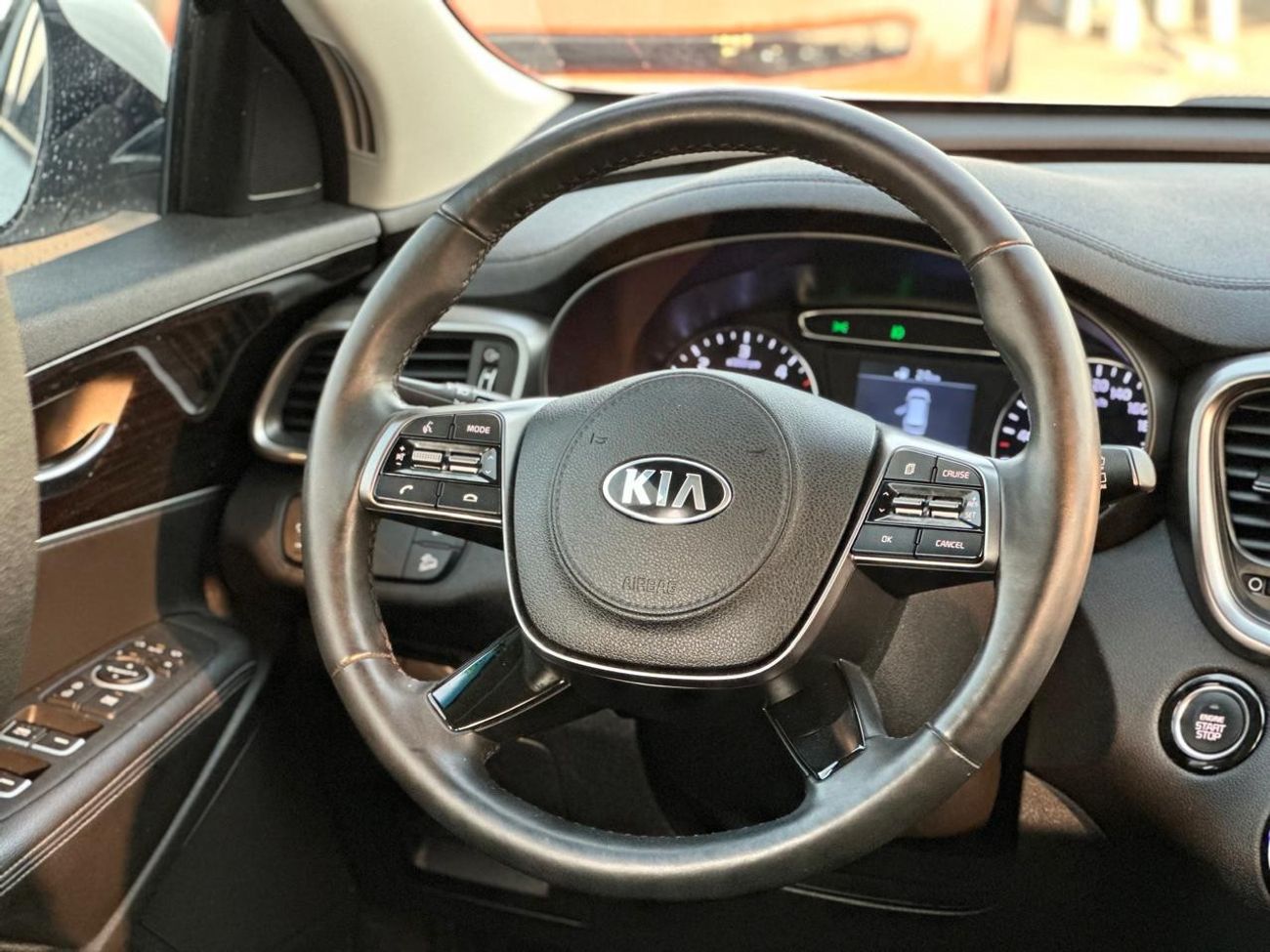 كيا سورينتو LX