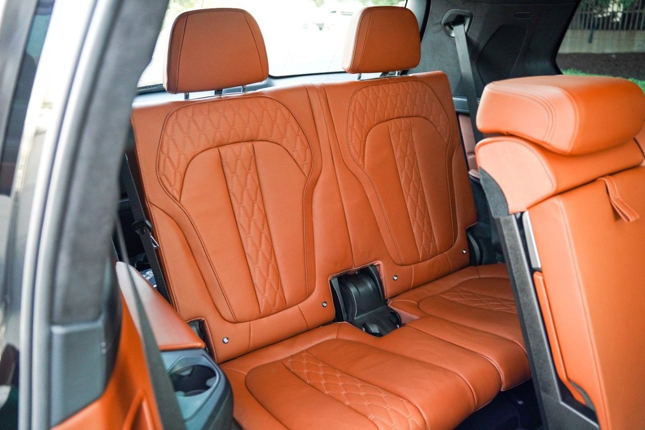 بي أم دبليو X7 M50i 4.4L (530 HP)