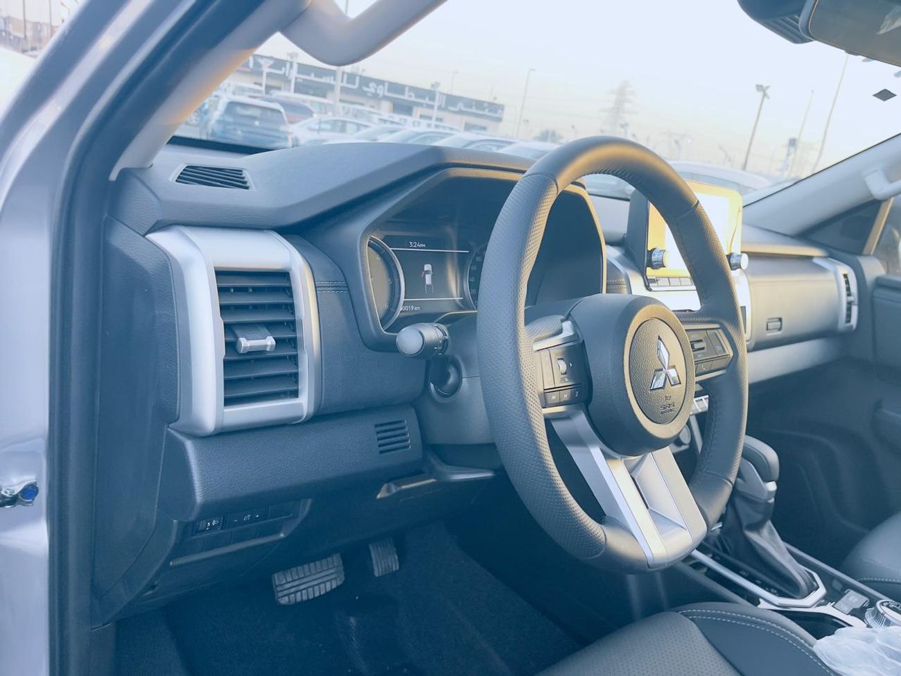 Mitsubishi L200 MITSUBISHI L200 SPORTERO 2.4L TURBO 2025