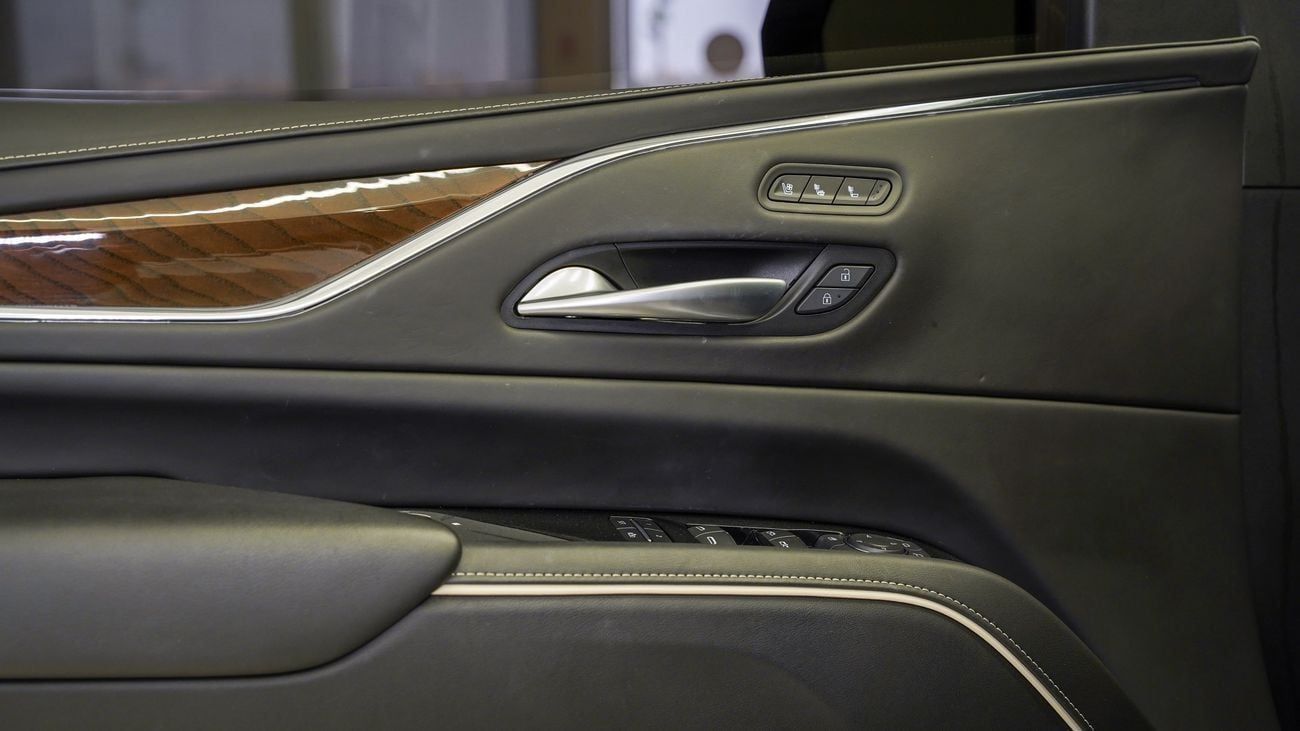 كاديلاك إسكالاد Premium Luxury 6.2L 4WD