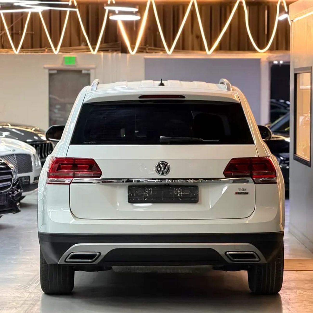 Volkswagen Teramont Comfortline | GCC Specs | Well Maintained