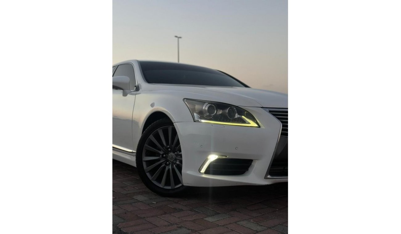 Lexus LS460 L Titanium