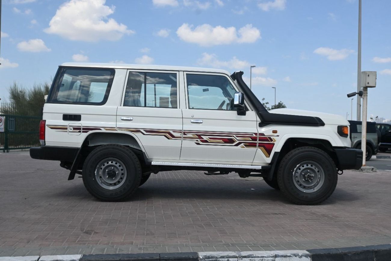 Toyota Land Cruiser 70 2024 Toyota Land Cruiser LC76 LX-E (5-Door) Hardtop 4.5L V8 Diesel M/T 4x4 Export Only