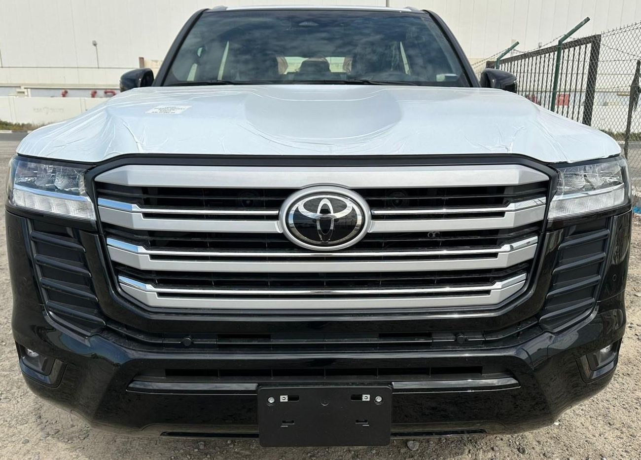 تويوتا لاند كروزر 2026 Toyota Land Cruiser GXR 4.0L AT Petrol (High Option)