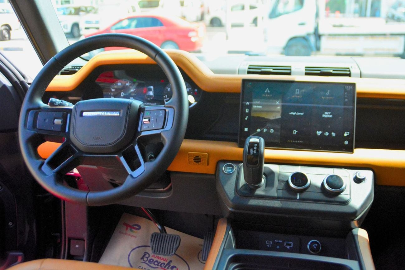 Land Rover Defender P400 90 X-Dynamic HSE 3.0L (5 Seater)