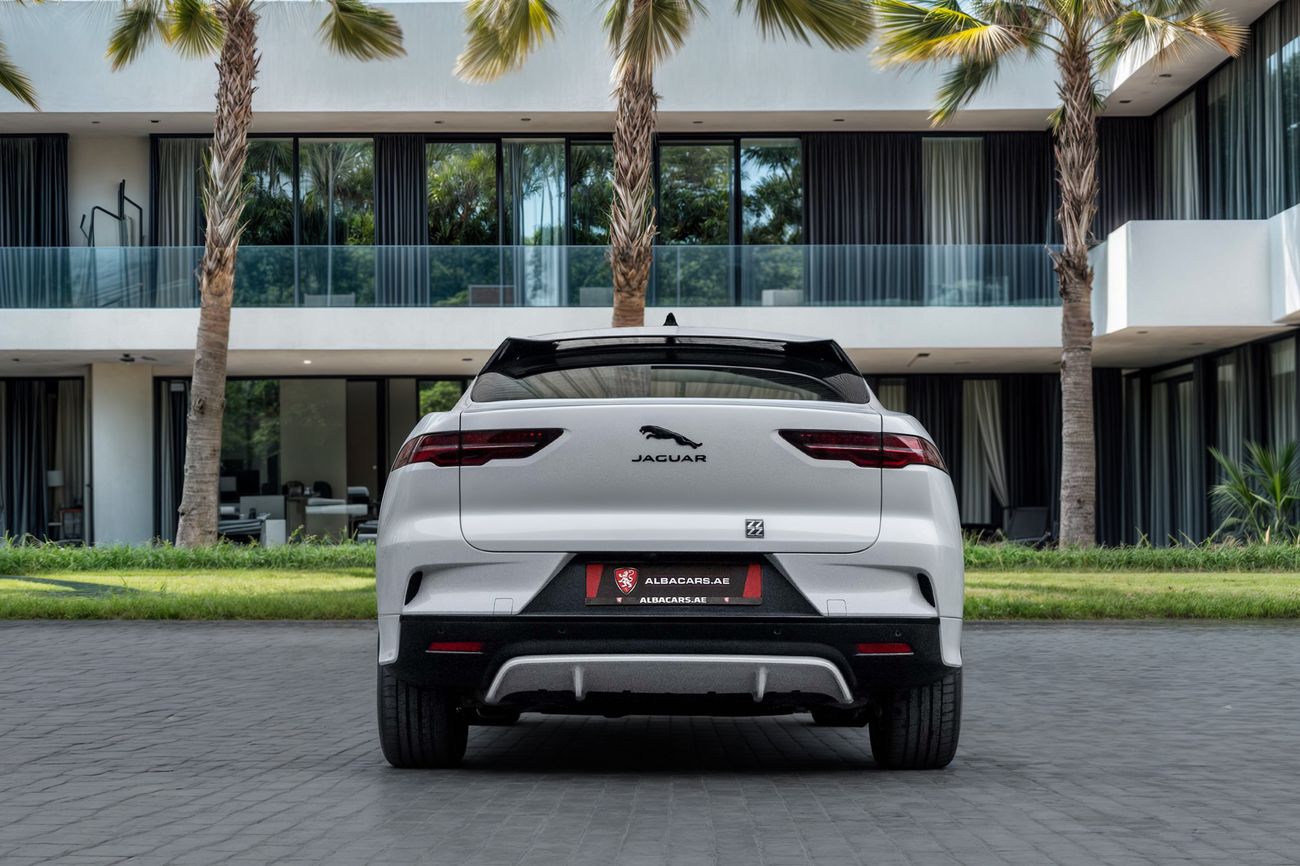 جاكوار ای بيس 2,546 P.M | 0% Downpayment | JAGUAR I-PACE SE | IMMACULATE!