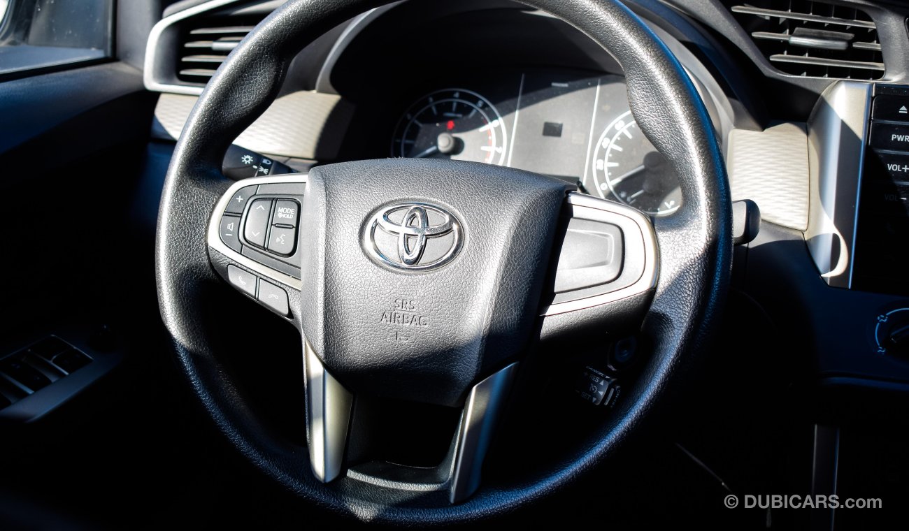 Toyota Innova SE