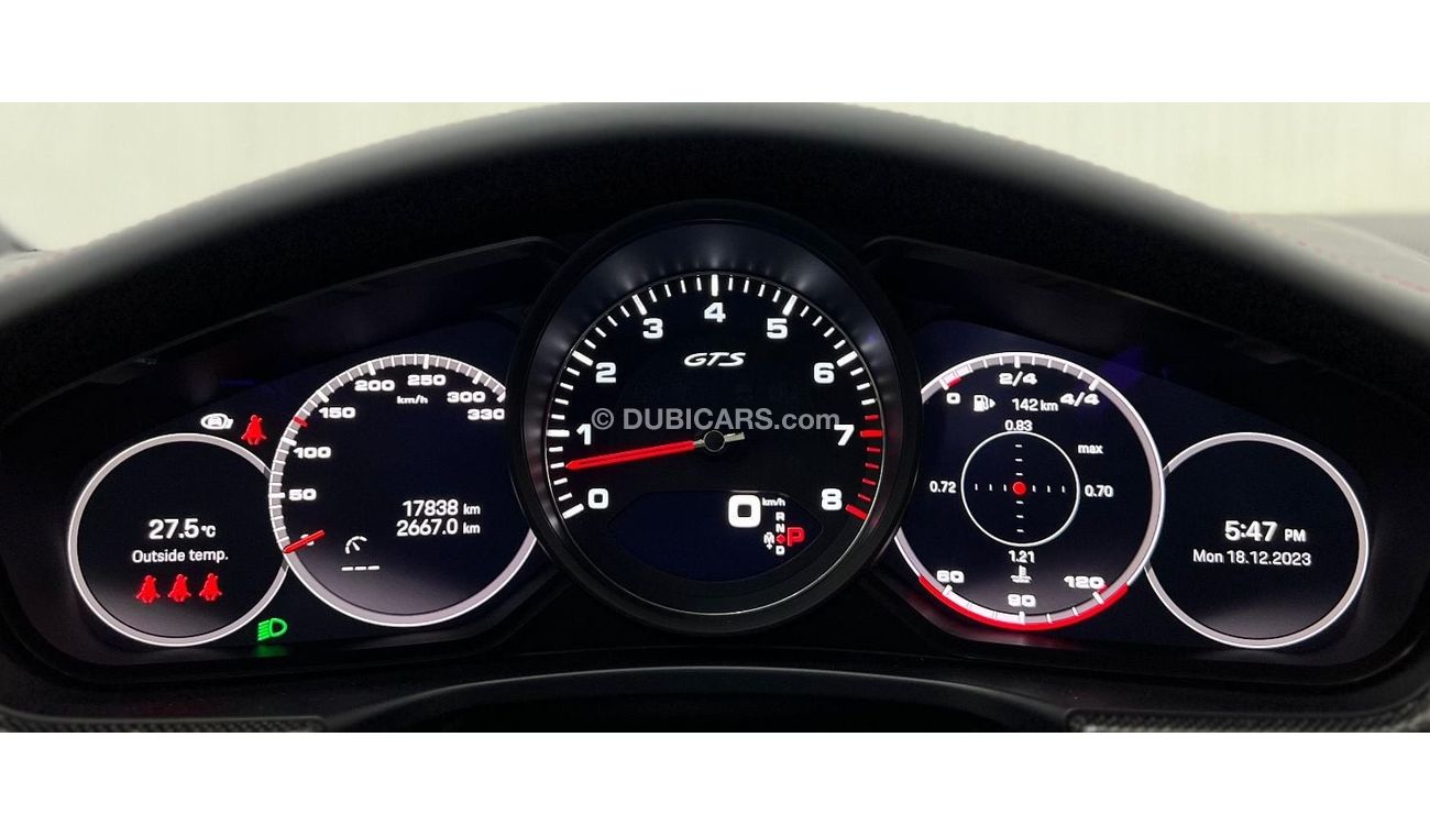 بورش باناميرا 2022 Porsche Panamera GTS, April 2024 Porsche Warranty, Full Options, Very Low Kms, GCC