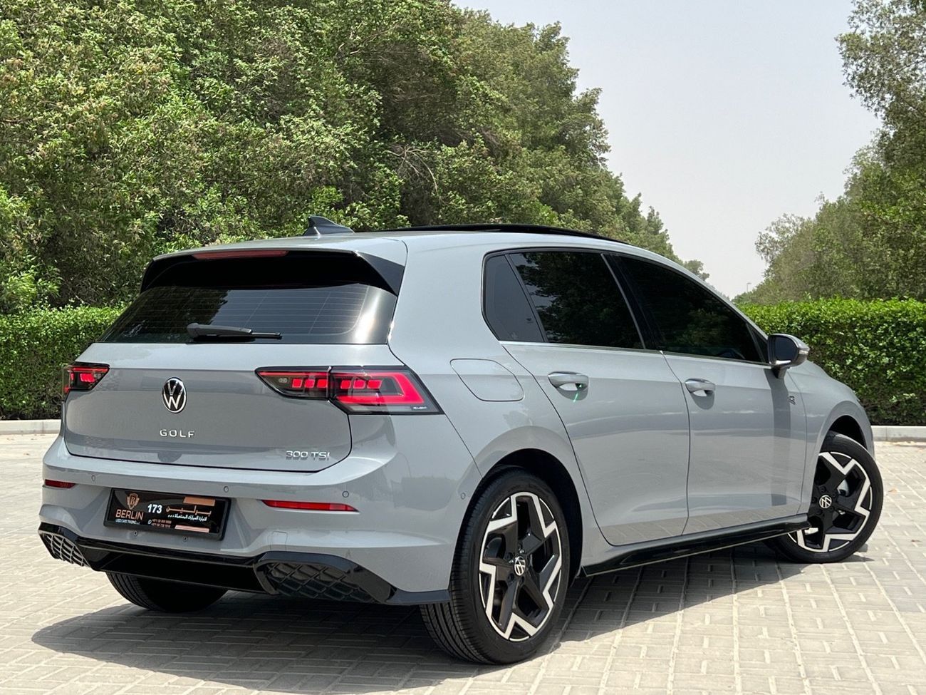 فولكس واجن جولف ار Base 2.0T