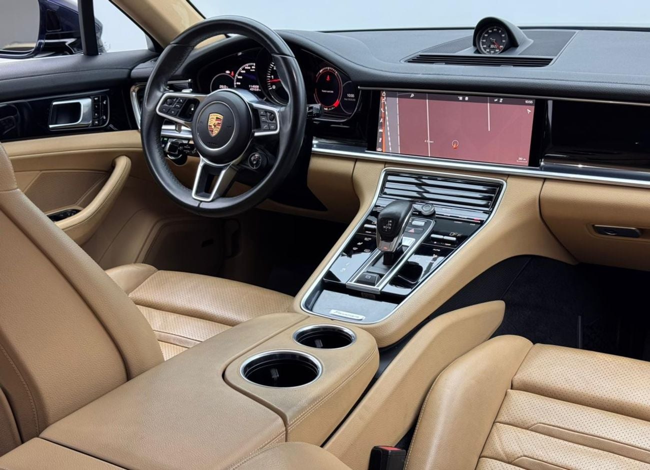 Porsche Panamera 2017 Porsche Panamera 4S, Full Service History, Sport Chrono Package, Excellent Condition, GCC