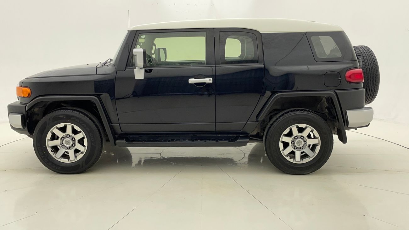 Toyota FJ Cruiser GXR 4 | Zero Down Payment | Home Test Drive