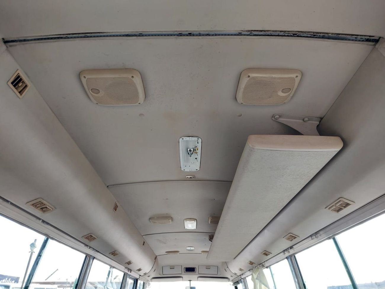 Mitsubishi Rosa (RAMADAN OFFER) MITSUBISHI ROSA BUS RHD 2000 MODEL 4.9 L DIESEL AUTOMATIC(PM00276)