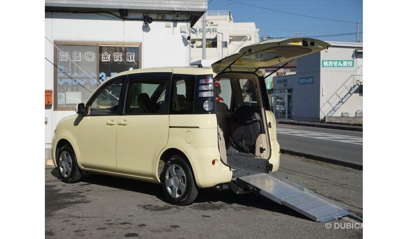 Toyota Sienta NCP81G