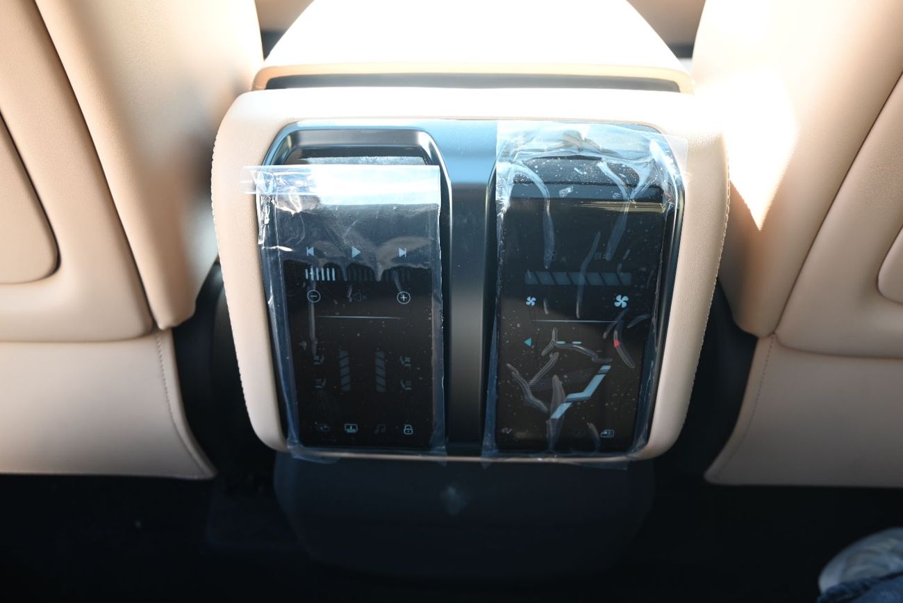 BYD Leopard 8 Smart and Brave Flagship Edition (7 Seats) EMI 3,580 AED - BYD LEOPERD 8 2024 - FLAGSHIP - READY TO 