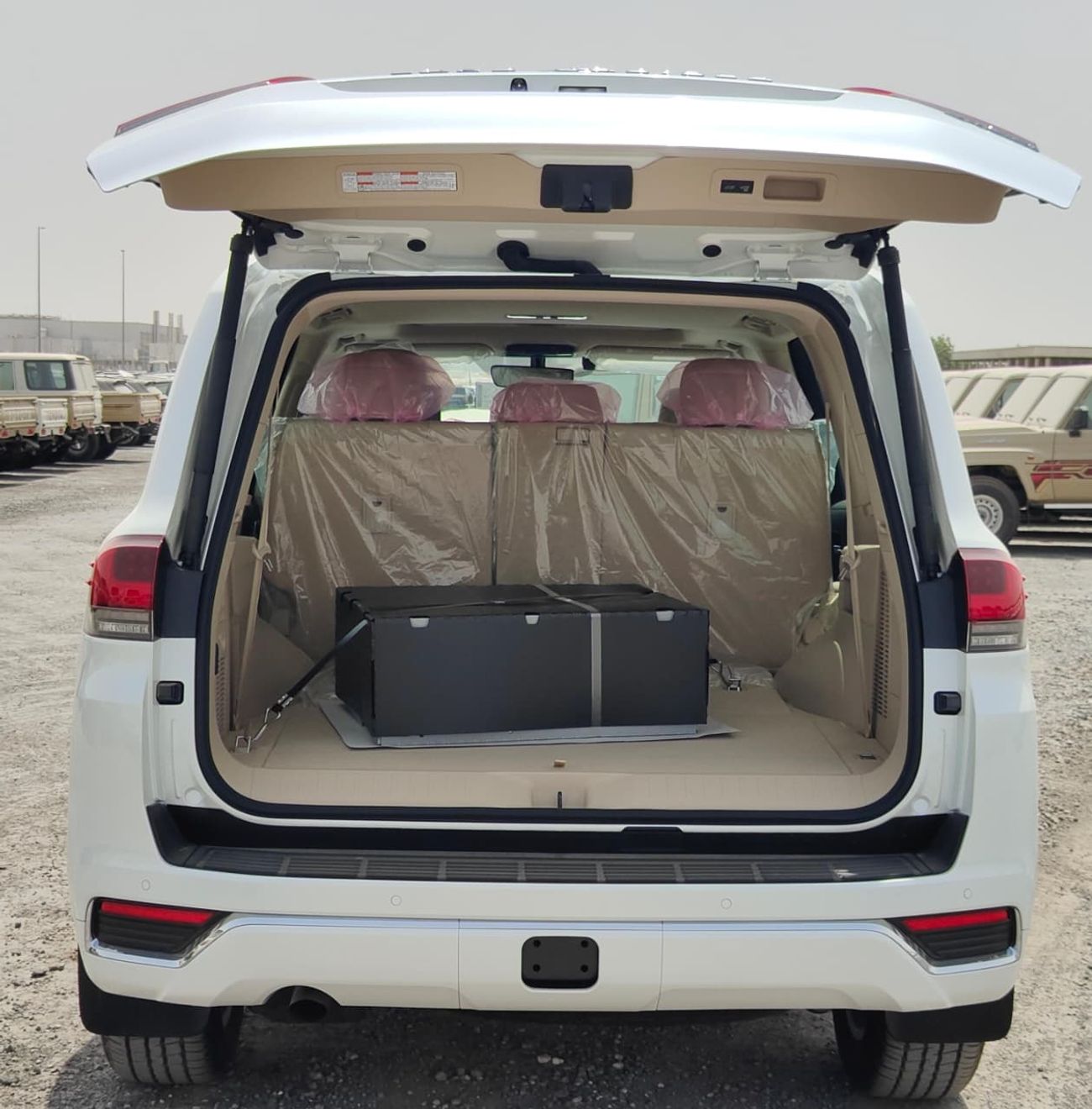 Toyota Land Cruiser 2025 Toyota Land Cruiser LC300 VXR (Full-Option without Radar) 3.3L V6 TW Twin Turbo Diesel A/T Only