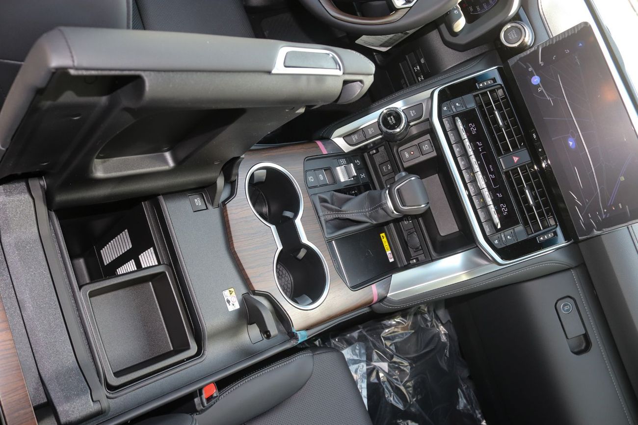 Toyota Land Cruiser 2026 Model Toyota Land Cruiser (LC300) VX, 4.0L Petrol 4WD 6A/T