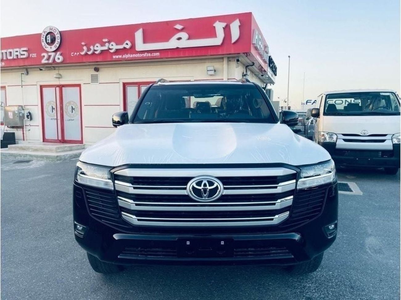 Toyota Land Cruiser TOYOTA LC300 GXR 3.5L TWIN TURBO 2024 WITH SUNROOF 273000 AED FOR EXPORT PRICE