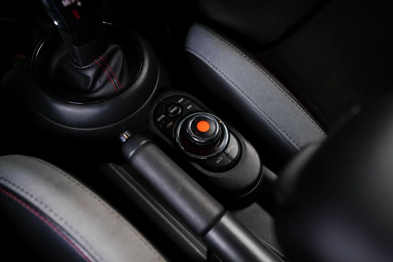 ميني كوبر إس JCW